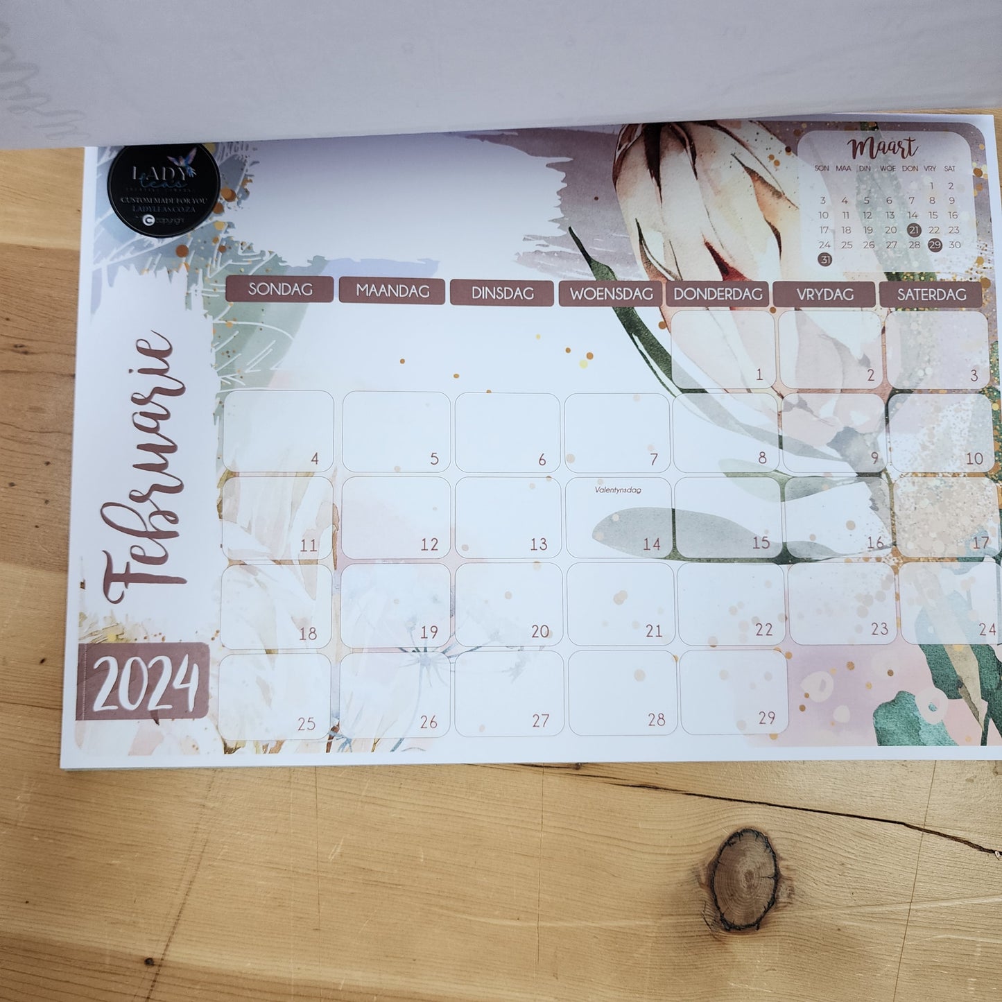 PROTEA GOLDEN DESKPAD