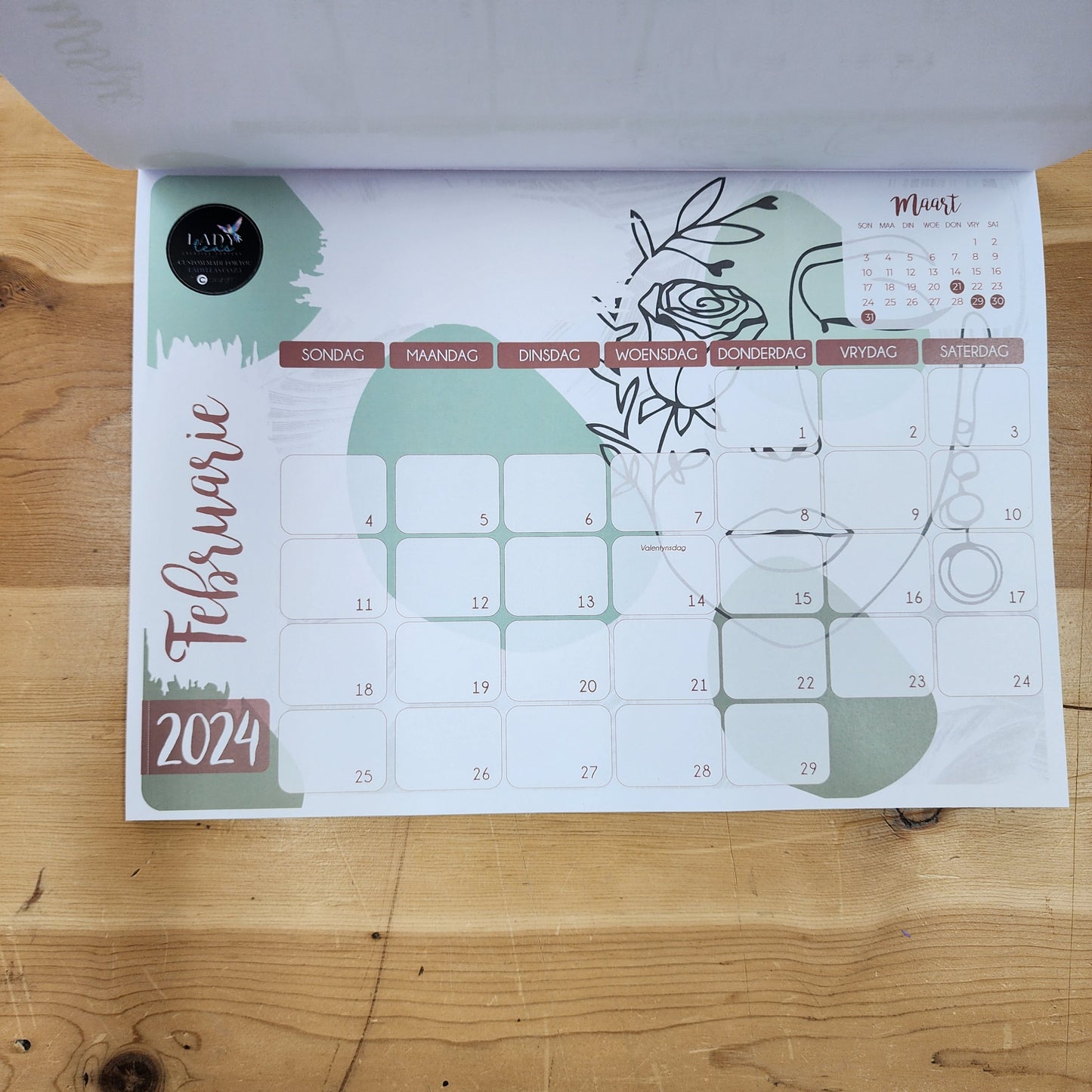 LADY OLIVE DESKPAD