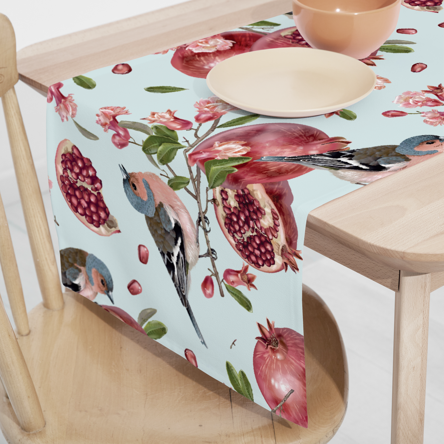 POMEGRANATE BIRDS RUNNER