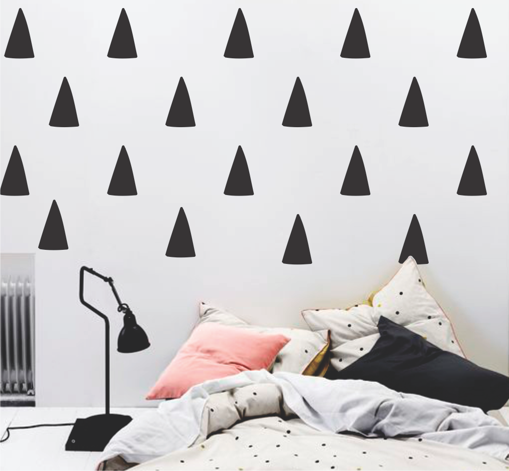 HAND DRAWN TRIANGLE PATTERN - BIG