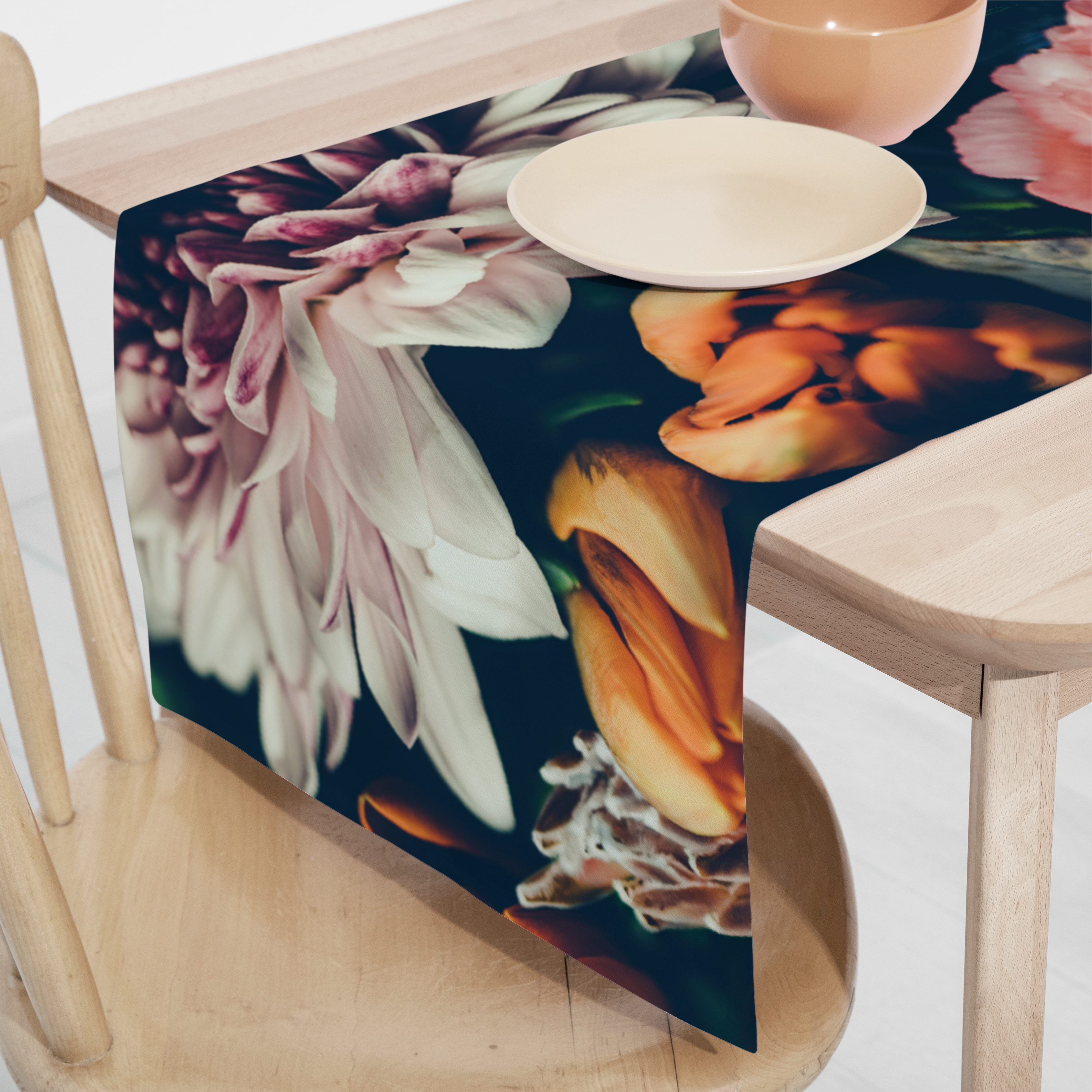 DARK PINK FLORAL RUNNER