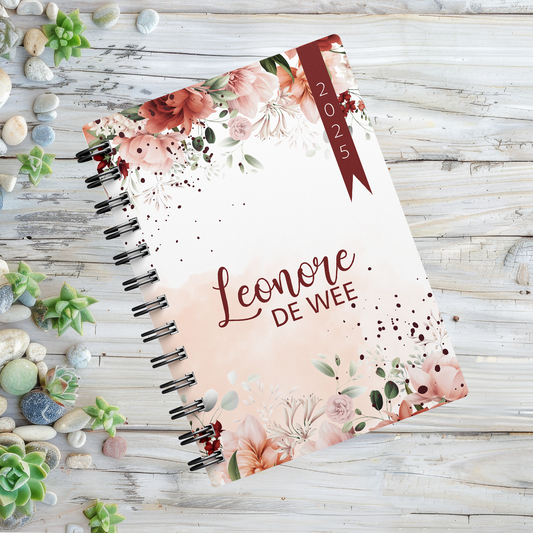 FINE FLORAL RED AND GREEN 1 DAY DIARY 2026