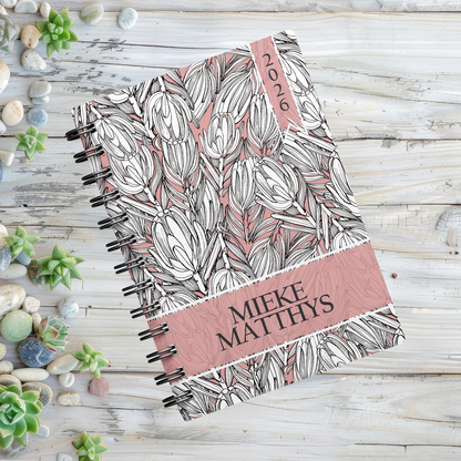 PROTEA PINK OUTLINE 1 DAY DIARY 2026