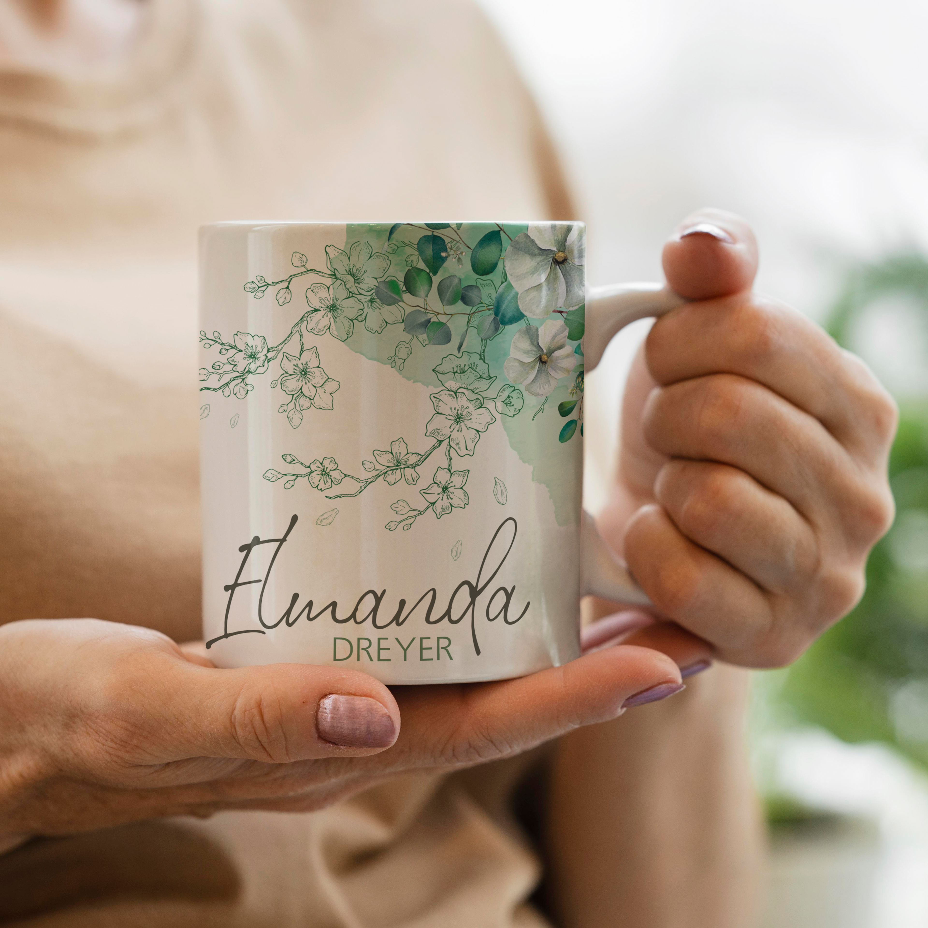 WHITE BLOSSOMS AND LEAVES MUG