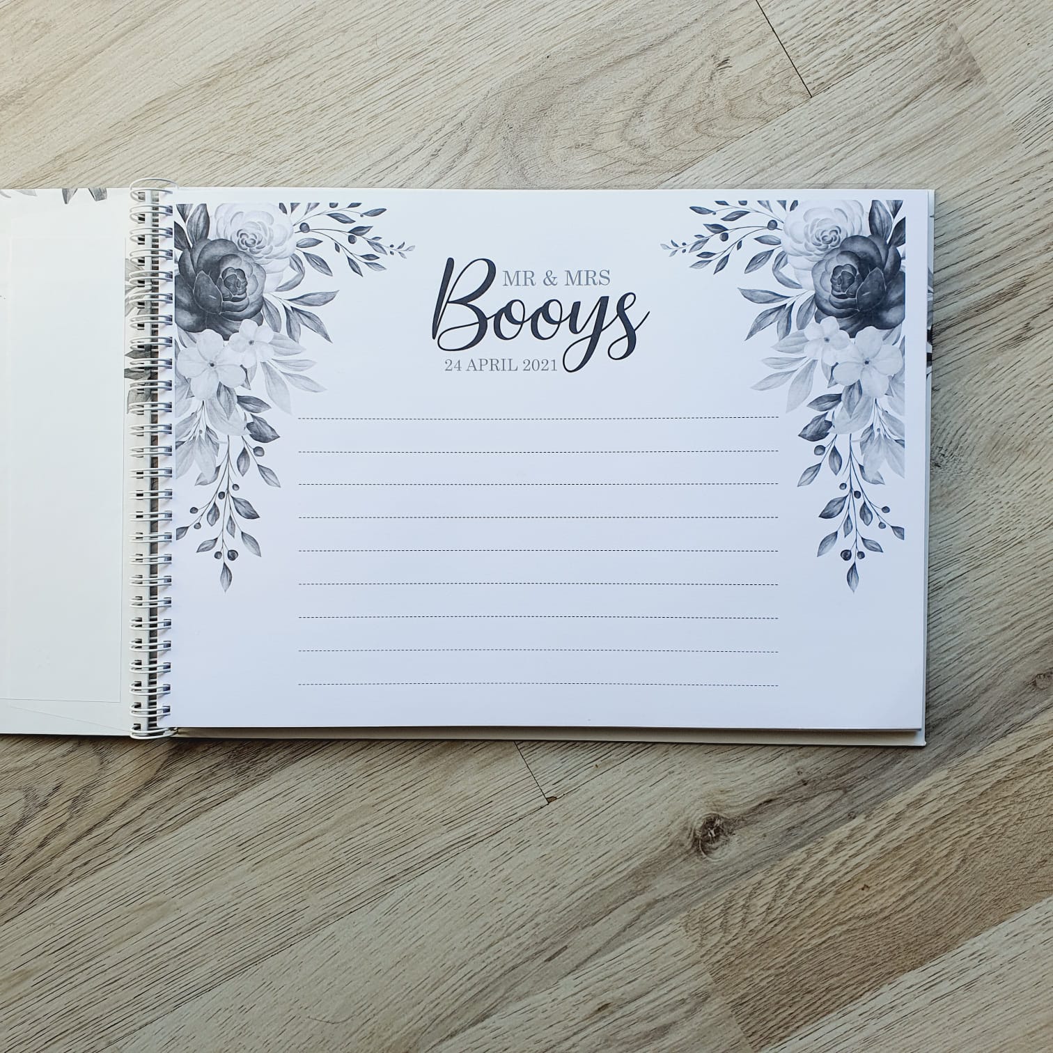 BLACK ROSE WEDDING GUESTBOOK