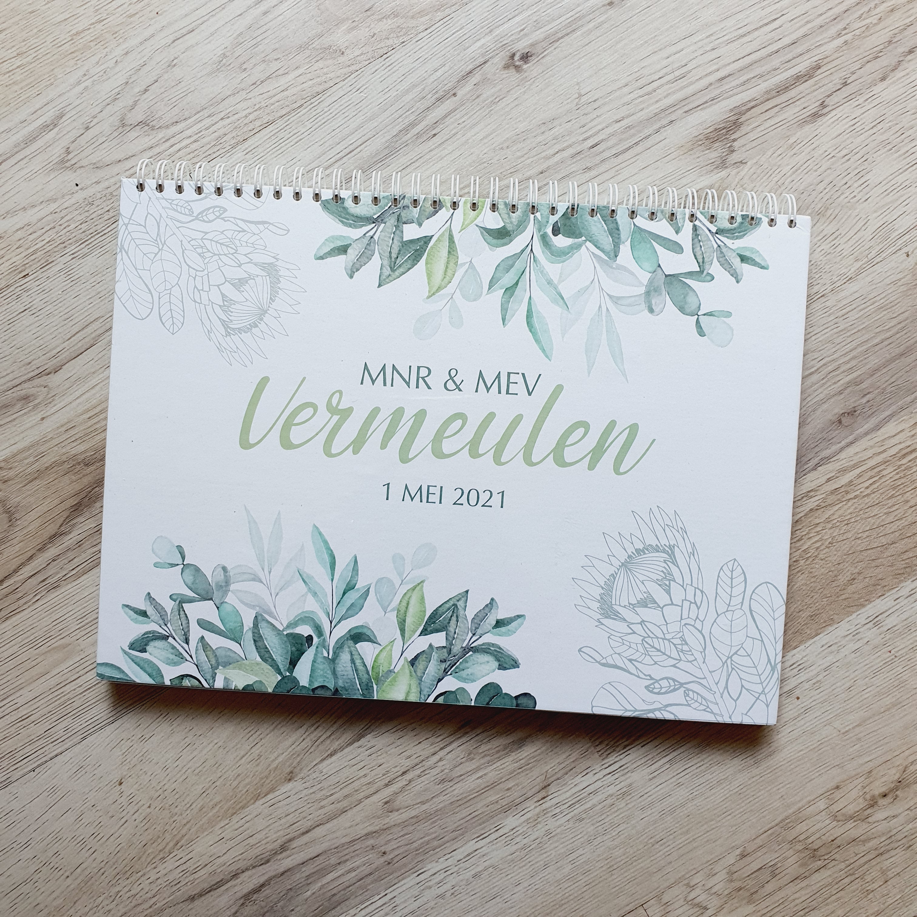 GREEN LEAVES WEDDING GUESTBOOK