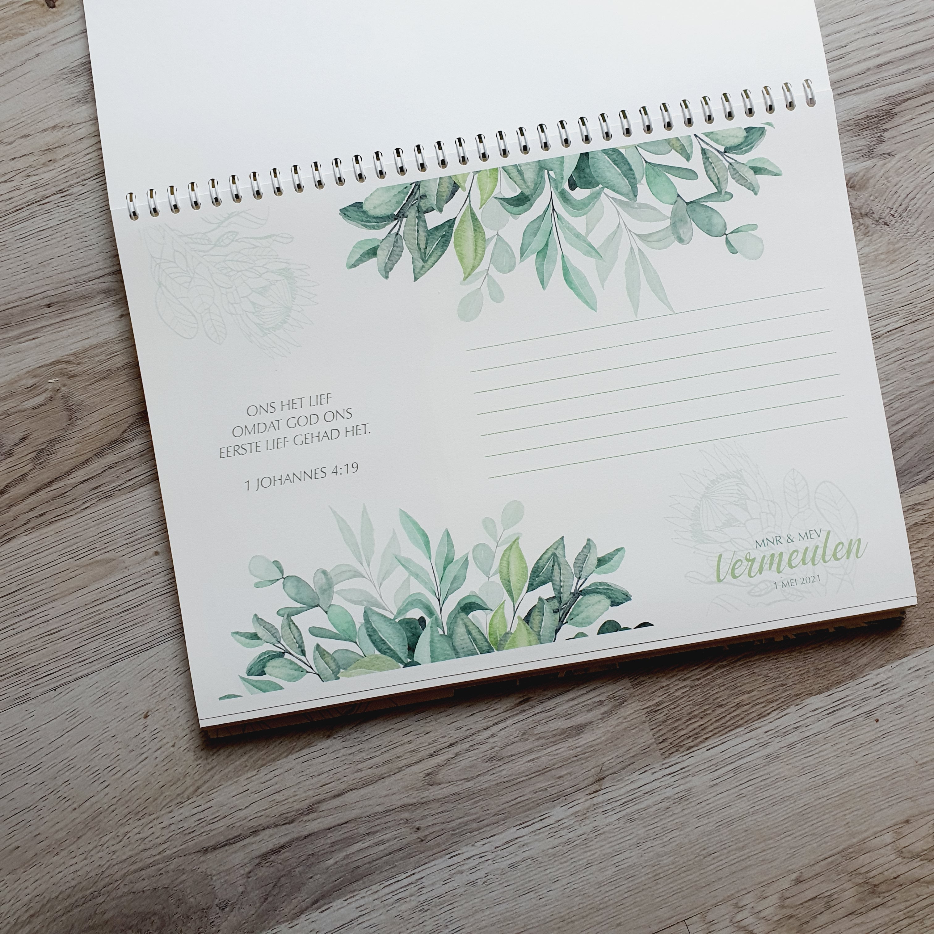 GREEN LEAVES WEDDING GUESTBOOK