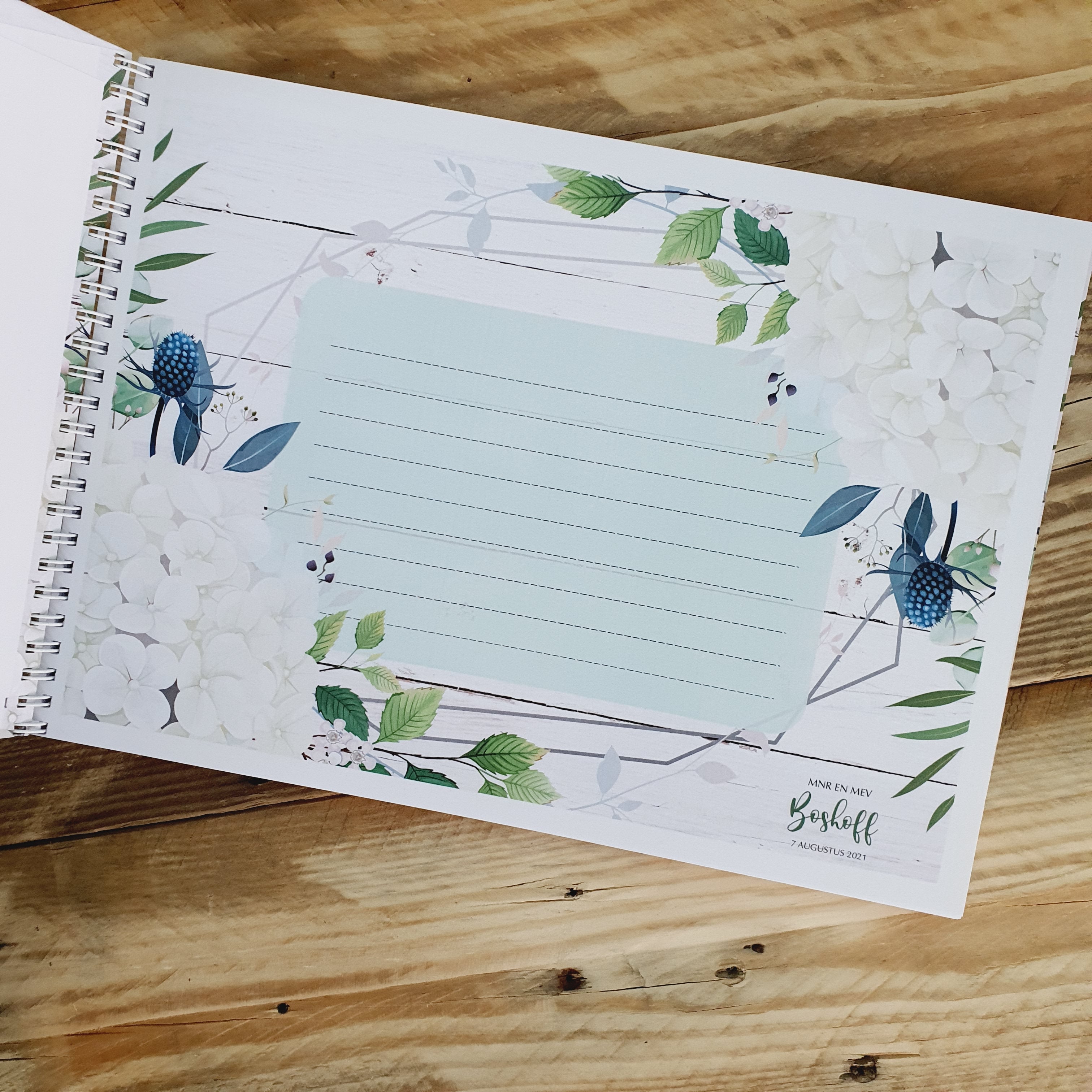 WHITE WOODEN FLOWER WEDDING GUESTBOOK